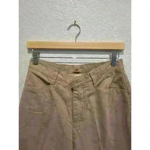 Lee pleaded khaki pant. Vintage size 6. - Picture 4 of 4